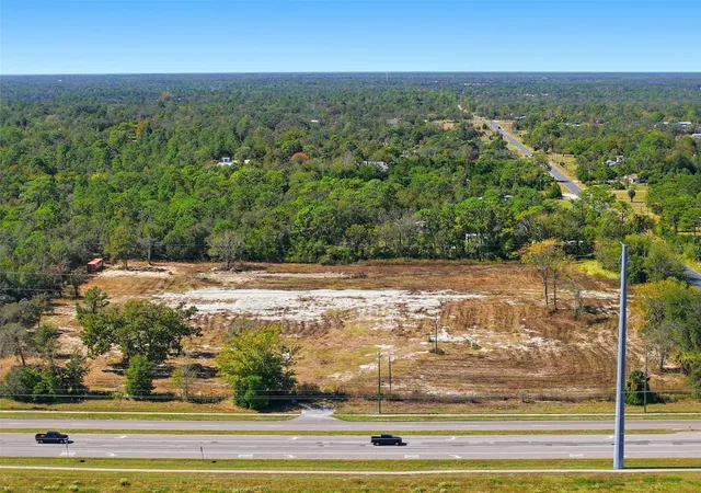 3rd image of 9247 Sunshine Grove Rd, Brooksville, FL 34613 | MLS# W7886058
