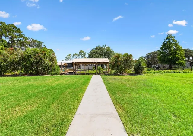 Photo 2 of Single family home for sale at 12107 Eagle Point Ct, Leesburg, FL 34788 | MLS# G5112831 | Listing updated on 2026-10-08