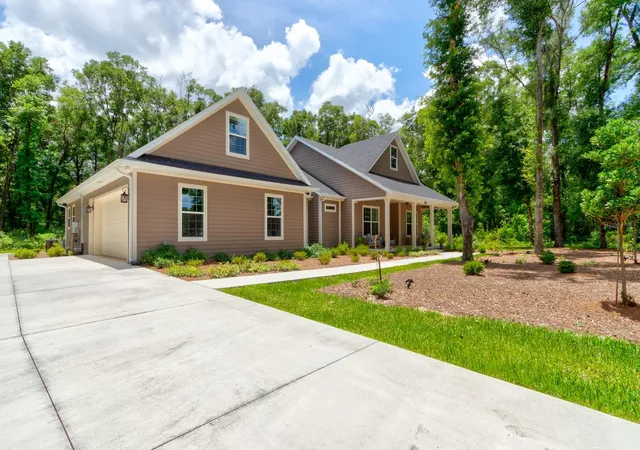 Photo 1 of Single family home for sale at 3504 Dunstable Dr, Deland, FL 32720 | MLS# NS1088320 | Listing updated on 2026-08-13
