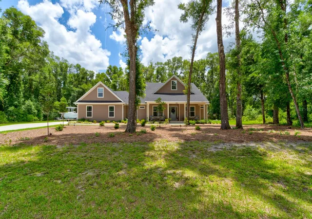 Photo 2 of Single family home for sale at 3504 Dunstable Dr, Deland, FL 32720 | MLS# NS1088320 | Listing updated on 2026-08-13