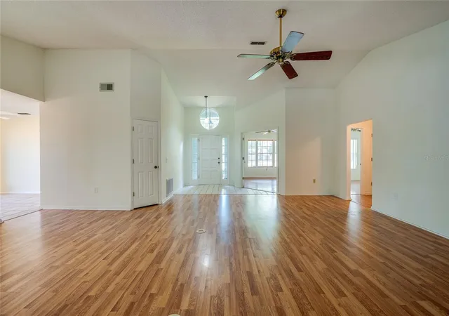 5th image of 203 Live Oak Ct, Lake Mary, FL 32746 | MLS# V4949263