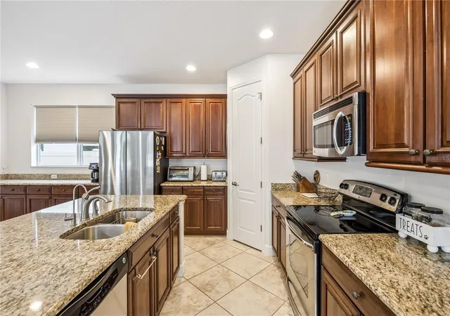Photo 4 of Single family home for sale at 14542 Black Cherry Trl, Winter Garden, FL 34787 | MLS# O6410574 | Listing updated on 2026-07-14