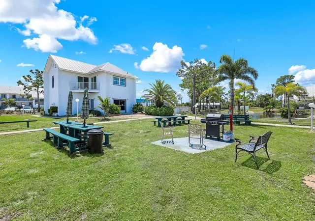 2nd image of 6800 Placida Rd, ENGLEWOOD, FL 34224