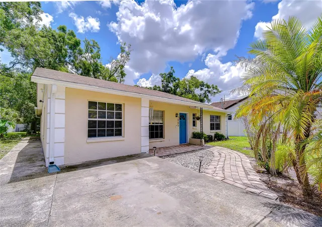 Homes for sale in Tampa, FL | 7905 N Fremont Ave, Tampa, FL 33604 | MLS# TB8511953