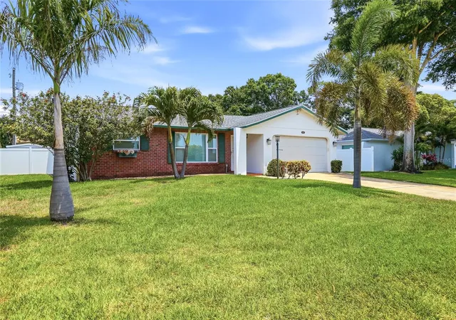 57th image of 14161 Hetrick Cir N, Largo, FL 33774 | MLS# TB8511957