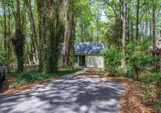 Photo 2 of Single family home for sale at 5208 Sw 86th Terrace, Gainesville, FL 32608 | MLS# GC540598 | Listing updated on 2026-10-01