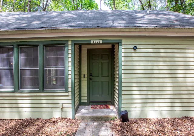 Homes for sale in Gainesville, FL | 5208 Sw 86Th Ter, Gainesville, FL 32608 | MLS# GC540598