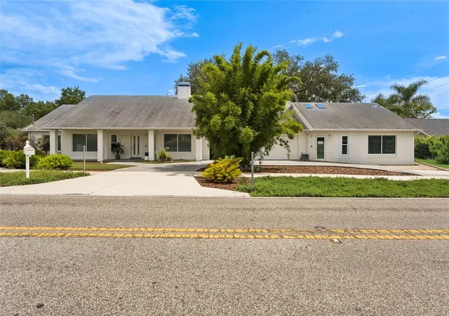 Photo 2 of Single family home for sale at 4404 Simmons Rd, Orlando, FL 32812 | MLS# O6410609 | Listing updated on 2026-07-28