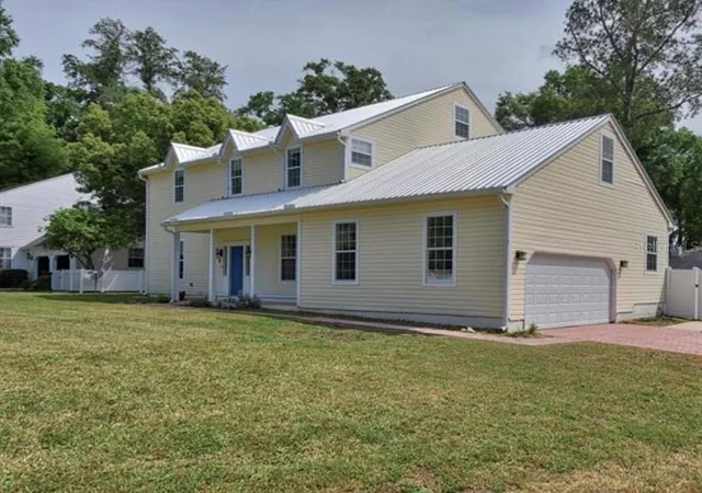 2nd image of 525 Se 61st Ct, Ocala, FL 34472 | MLS# OM725327