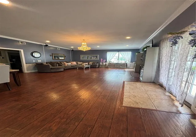 5th image of 525 Se 61St Ct, Ocala, FL 34472 | MLS# OM725327
