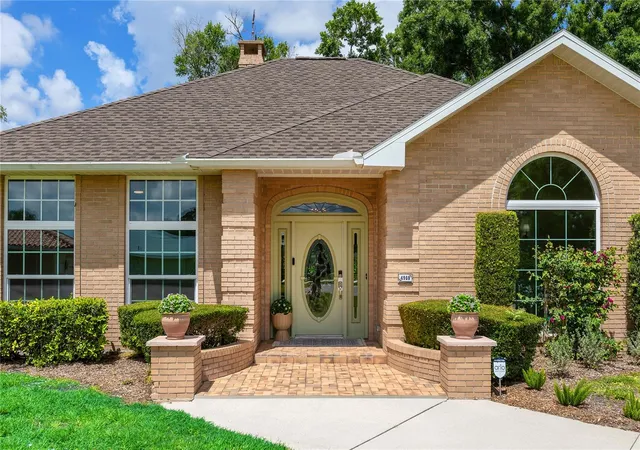 Photo 2 of Single family home for sale at 4908 Taywater Dell, Sarasota, FL 34235 | MLS# A4694764 | Listing updated on 2026-09-15