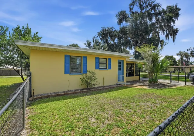 Homes for sale in Lake Panasoffkee, FL | 951 Cr 453, Lake Panasoffkee, FL 33538 | MLS# W7886067