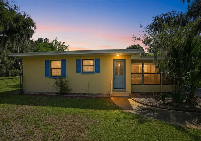 Homes for sale in Lake Panasoffkee, FL | 951 Cr 453, Lake Panasoffkee, FL 33538 | MLS# W7886067