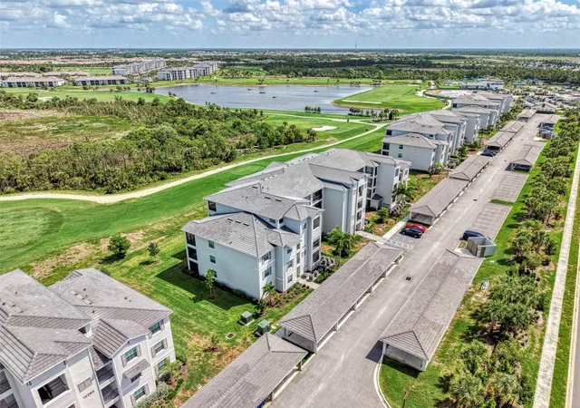 3rd image of 12240 Wellen Golf St #304, Venice, FL 34293 | MLS# N6144466
