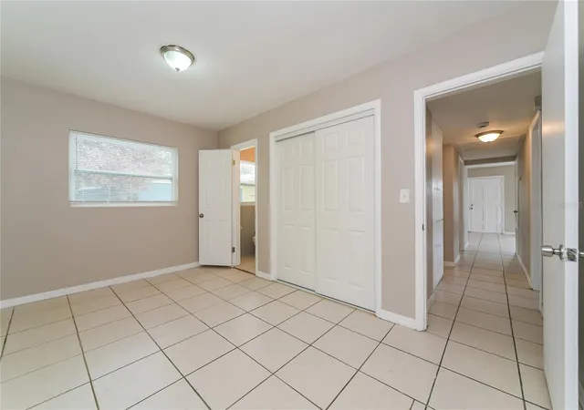 5th image of 936 Alecon Dr, Orlando, FL 32808 | MLS# O6410639