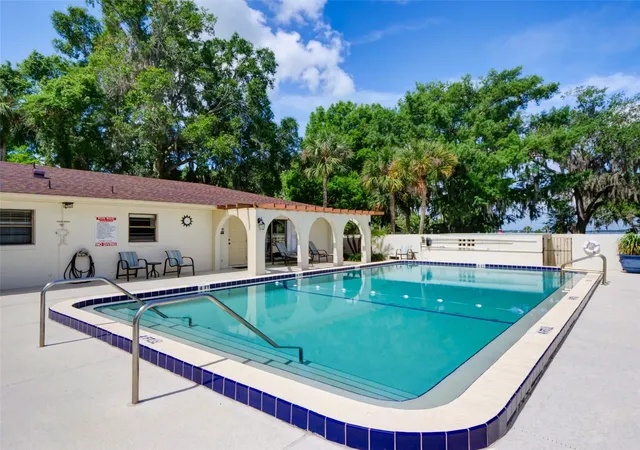 2nd image of 100 S Tremain St #G2, Mount Dora, FL 32757 | MLS# G5112846