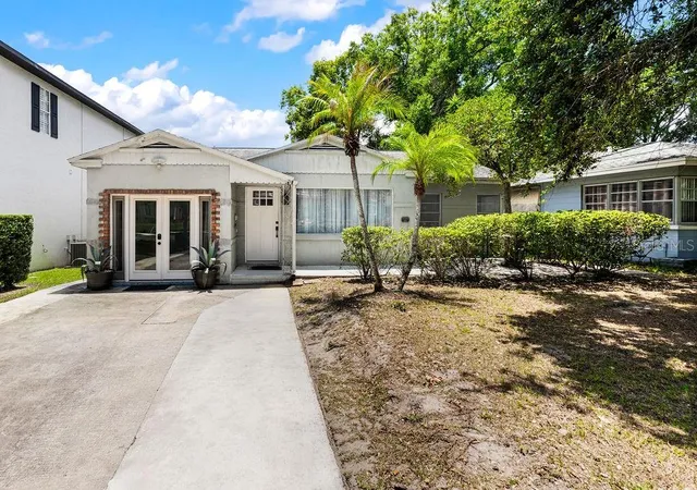Photo 3 of Sale Pending at 1518 E Jefferson St, Orlando, FL 32801 | MLS# S5150554 | Listing updated on 2026-08-20
