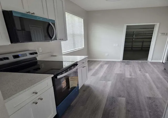 3rd image of 9321 Huntington Pkwy, Tampa, FL 33647 | MLS# TB8512022