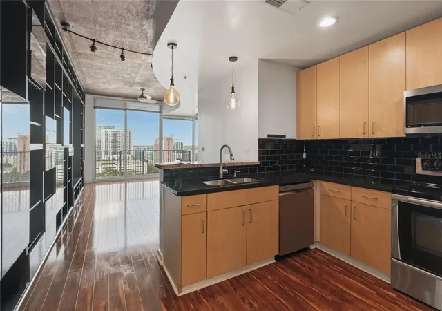 1st image of 155 S Court Ave #1113, Orlando, FL 32801 | MLS# O6410665