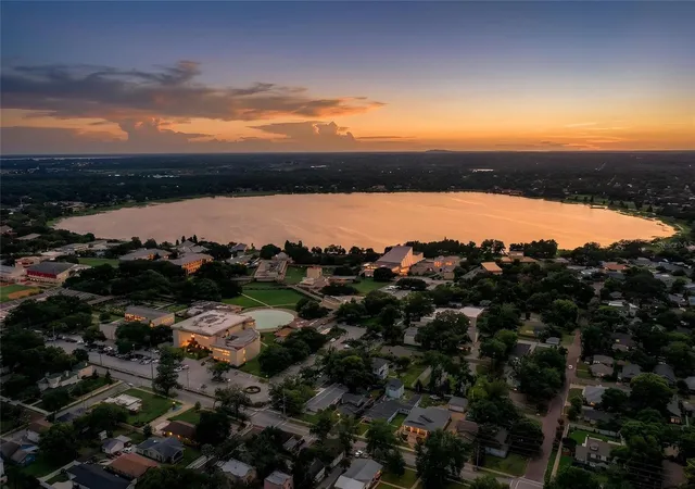 Photo 3 of Single family home for sale at 721 Frank Lloyd Wright Way, Lakeland, FL 33803 | MLS# L4962180 | Listing updated on 2026-10-08