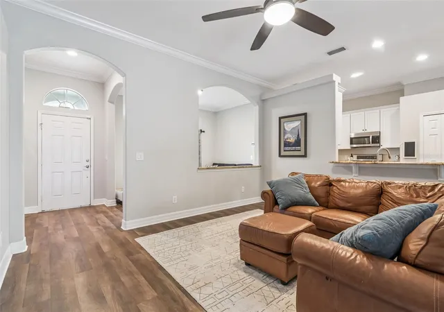 2nd image of 242 Blue Water St, Eustis, FL 32736 | MLS# O6410679
