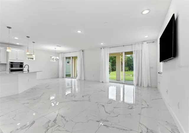 Photo 4 of Single family home for sale at 5232 Wishing Arch Dr, Apollo Beach, FL 33572 | MLS# TB8512066 | Listing updated on 2026-08-19