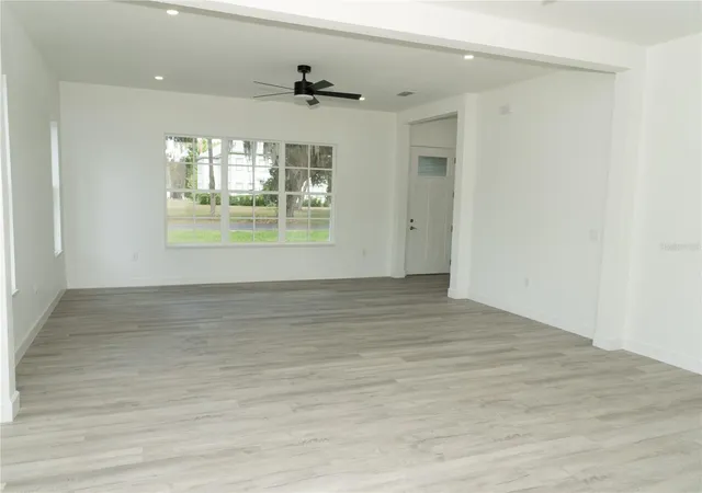 Photo 4 of Single family home for sale at 1115 Hickory, Sanford, FL 32771 | MLS# O6410701 | Listing updated on 2026-09-27