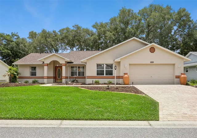 1st image of 25904 Newcombe Cir, Leesburg, FL 34748 | MLS# G5112857