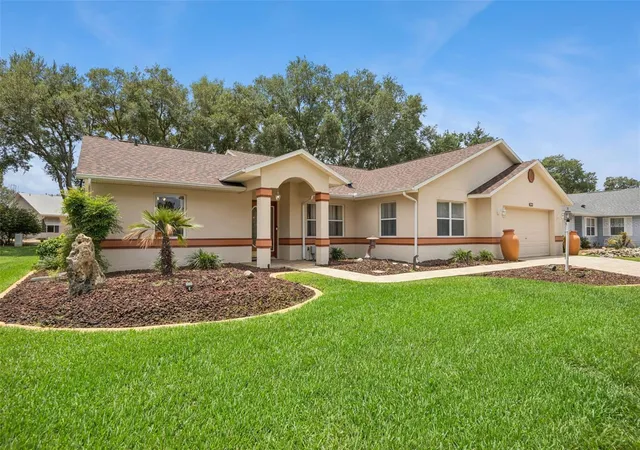 2nd image of 25904 Newcombe Cir, Leesburg, FL 34748 | MLS# G5112857