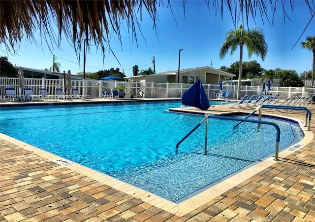 36th image of 124 Americana Ct Ne #214, Saint Petersburg, FL 33702 | MLS# TB8512099