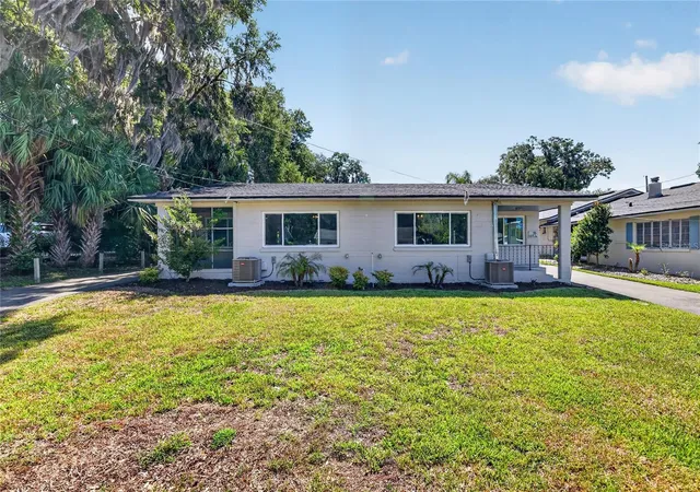 1st image of 1012 N Baker St, Mount Dora, FL 32757 | MLS# G5112858