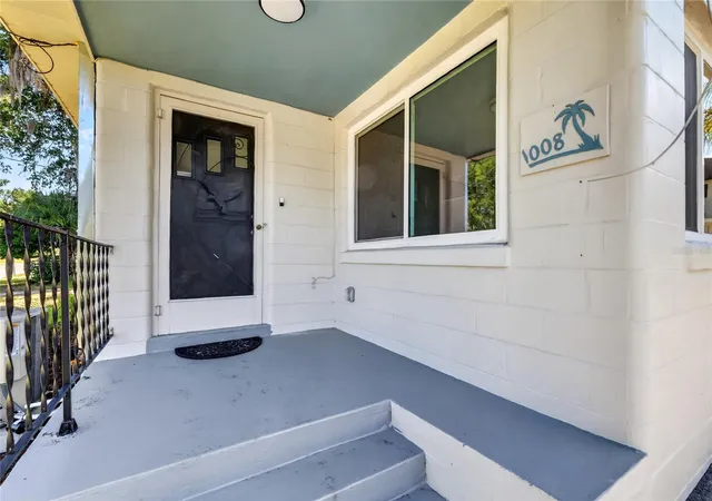 4th image of 1012 N Baker St, Mount Dora, FL 32757 | MLS# G5112858