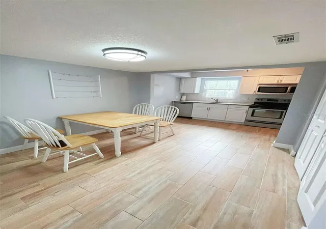 Photo 4 of Condo for sale at 14402 Reuter Strasse Cir #223, Tampa, FL 33613 | MLS# TB8512111 | Listing updated on 2026-08-22