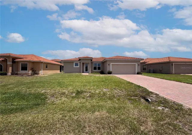 Photo 1 of Single family home for sale at 446 Cinnamon Dr, Kissimmee, FL 34759 | MLS# O6410740 | Listing updated on 2026-10-20