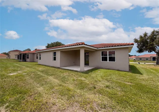 Photo 4 of Single family home for sale at 446 Cinnamon Dr, Kissimmee, FL 34759 | MLS# O6410740 | Listing updated on 2026-10-20