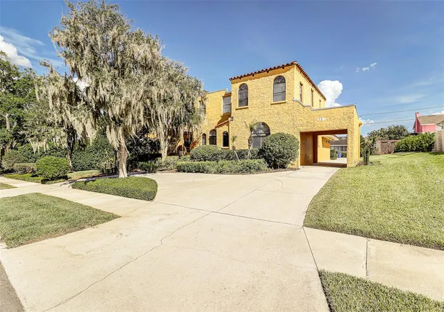 Photo 1 of Single family home for sale at 327 Miramar Rd, Lakeland, FL 33803 | MLS# L4962185 | Listing updated on 2026-08-29