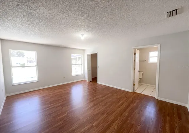 Photo 3 of Single family home for sale at 1750 Evergreen Ct, Kissimmee, FL 34746 | MLS# O6410743 | Listing updated on 2026-09-18