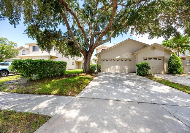 2nd image of 2566 W Brook Ln, Clearwater, FL 33761 | MLS# TB8512123