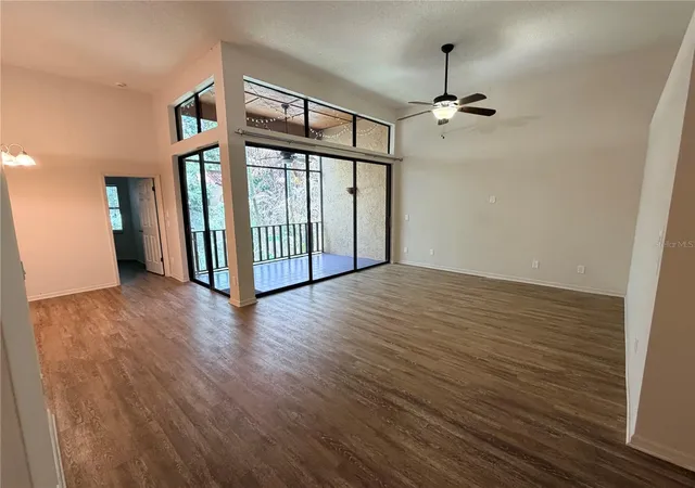 Listing Photo 4 - Condo for sale in building located at 2867 Marsala Ct, ORLANDO, FL 32806 - Unit #2867