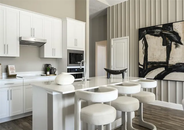 Photo 2 of Sale Pending at 9845 Govreau Rd, Wesley Chapel, FL 33545 | MLS# TB8512136 | Listing updated on 2026-06-01