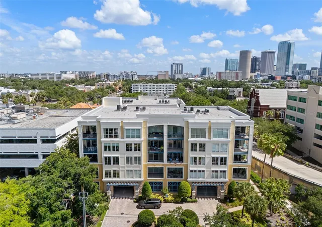 Photo 1 of Condo for sale at 509 W Bay St #305, Tampa, FL 33606 | MLS# TB8512145 | Listing updated on 2026-08-14