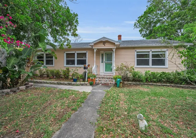 Photo 1 of Single family home for sale at 4994 17th Avenue N, St Petersburg, FL 33710 | MLS# TB8512149 | Listing updated on 2026-09-26