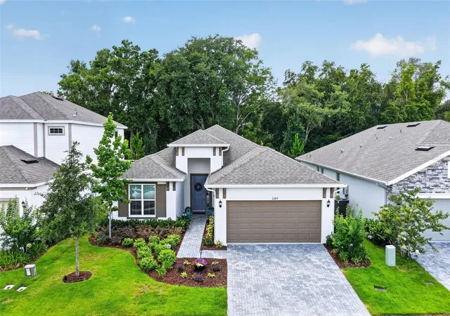 Photo 2 of Single family home for sale at 2289 Sirena Ln, Mount Dora, FL 32757 | MLS# G5112861 | Listing updated on 2026-08-11