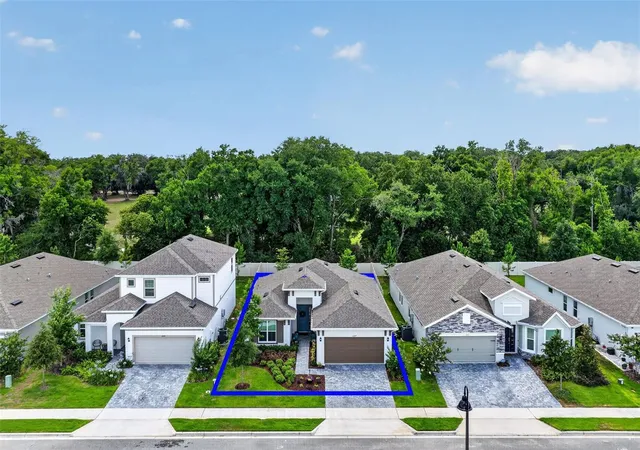 Photo 4 of Single family home for sale at 2289 Sirena Ln, Mount Dora, FL 32757 | MLS# G5112861 | Listing updated on 2026-08-11