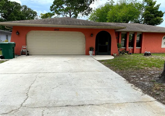 Photo 1 of Single family home for sale at 1007 22nd Avenue W, Palmetto, FL 34221 | MLS# W7886081 | Listing updated on 2026-09-25