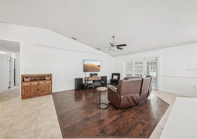 4th image of 126 S Saint Cloud Ave, Valrico, FL 33594 | MLS# TB8512173