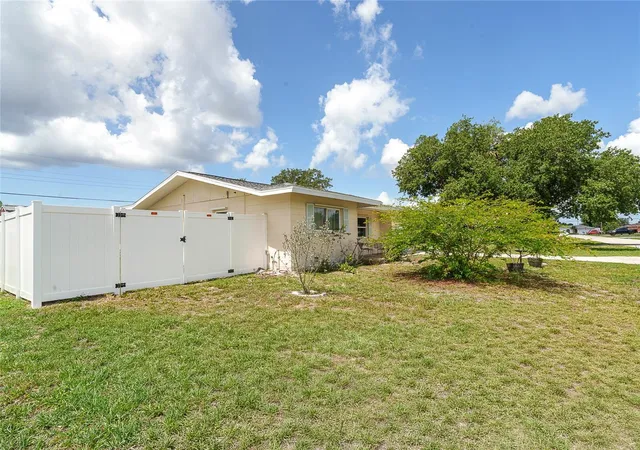Homes for sale in Port Charlotte, FL | 22129 Rochester Ave, Port Charlotte, FL 33952 | MLS# D6147584