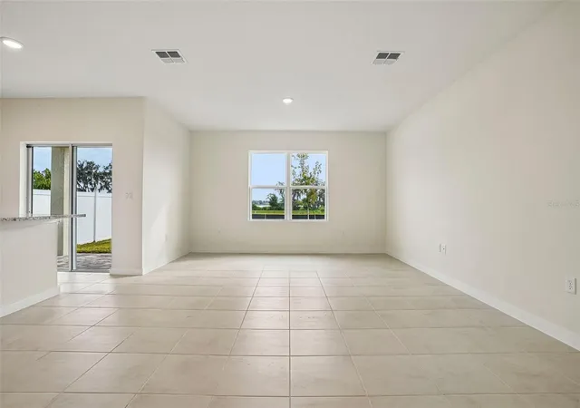 Photo 3 of Single family home for sale at 811 Andrew St, Winter Haven, FL 33881 | MLS# O6410787 | Listing updated on 2026-10-02