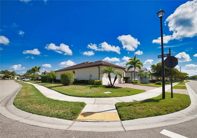 4th image of 12064 Blazing Star Dr, Venice, FL 34293 | MLS# A4694816