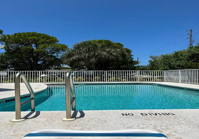 2nd image of 9485 Hamlin Blvd, SEMINOLE, FL 33776